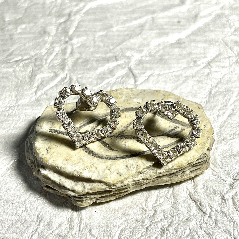 Precious Rhinestone HEART Earrings